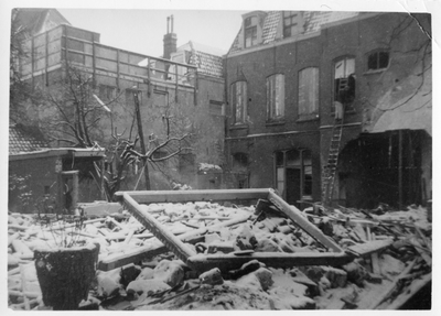 250326 Door een bombardement verwoeste kapel van het Sint Josephziekenhuis te Vlissingen