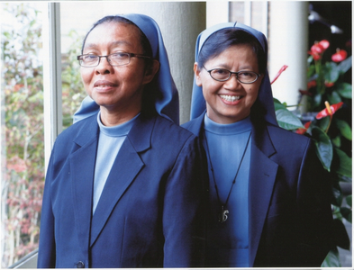 274146 Twee zusters Franciscanessen van Charitas uit Indonesië op bezoek in Roosendaal