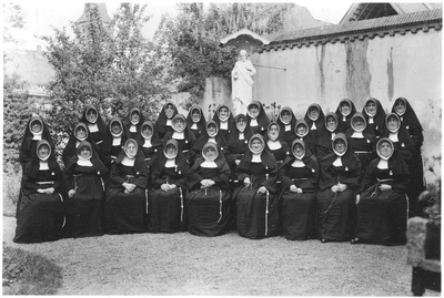 178174 Alle zusters die aanwezig waren op het 50-jarig bestaan van de St. Elisabethstichting te Doesburg