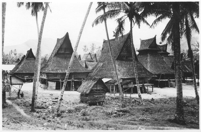 178193 Batakhuizen te Sumatra (Indonesië)