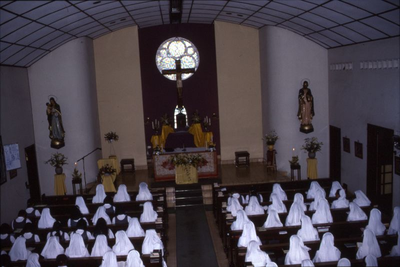 178340 Zusters in de kapel te Medan (Indonesië)