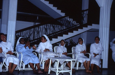 178342 Recreatieruimte van de zusters te Medan (Indonesië)
