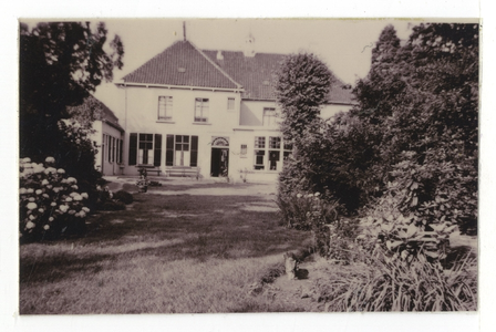 178469 Het zusterhuis te Dongen