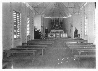 184120 De kerk bij het Angelinaklooster te Tamarin (Suriname)