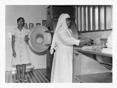 170398 De wasserij van het ziekenhuis De Fatima te Mineiros (Brazilië)