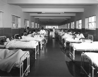206054 Ziekenzaal in Ernst Oppenheimer ziekenhuis te Welkom (Zuid Afrika)