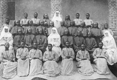 116052 Leden van de Congregatie der Zwarte Zusters (Dochters van Maria) en enkele Witte Zusters, Uganda