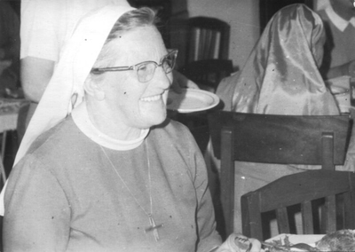 116158 Zuster Elisabeth Gerritsen bij de viering van haar 40-jarig kloosterfeest