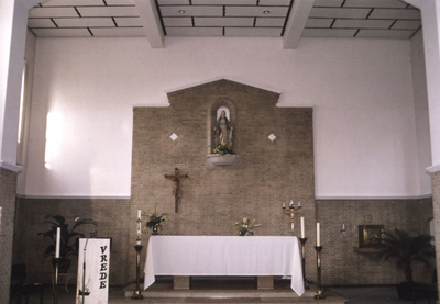 116195 Altaar in de kapel van klooster Sancta Monica in Esch