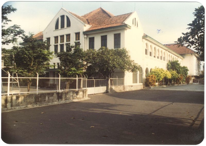 175638 Klooster en internaat Weltevreden te Djakarta (Indonesië)