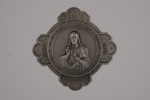 VW-P036-054 Medailles met afbeeldingen van de HH. Harten en andere emblemen