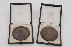 VW-Z045-037 Medaille met de H. Dominicus en H. Franciscus