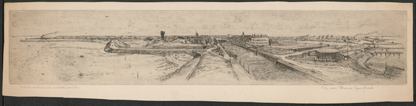 SPUIJBROEK_107A Gezicht op de vesting van Hellevoetsluis vanaf de vuurtoren. Van links naar rechts de Werkhaven, de ...