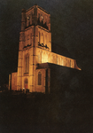PB0916 De St. Catharijnekerk wordt 's nachts met schijnwerpers beschenen, ca. 1990
