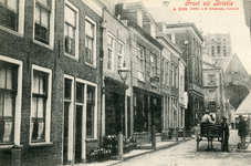 PB1129 Kijkje op de Vischstraat richting de Markt, ca. 1920