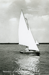 PB1242 Zeilboot op het Brielse Meer, ca. 1965