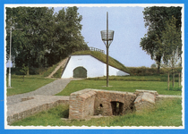 PB1341 Het 1 april monument en de resten van de Noordpoort, ca. 1985