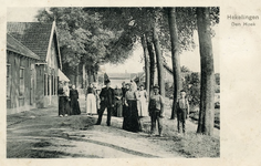 PB2929 Kijkje op de woningen langs Den Hoek, ca. 1912