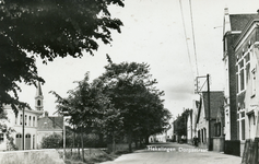 PB2936 De Dorpsstraat, gezien vanaf het gemeentehuis, ca. 1955