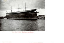 PB3471 Hr. Ms. wachtschip Buffel in het Kanaal, ca. 1900