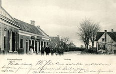 PB4134 Woningen langs de Oostdijk in het buurtschap Vlotbrug, ca. 1906