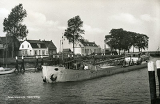 PB4332 Kijkje op het Kanaal vanaf de Oost Havenkade, ca. 1930