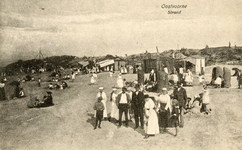PB4951 Drukte op het strand, ca. 1919