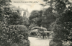 PB5113 In de tuin van Hotel De Man, ca. 1909