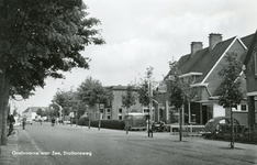 PB5735 Kijkje in de Stationsweg, 1961