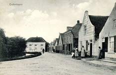 PB7098 Kijkje op de woningen langs de Ring, ca. 1910