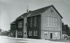 PB7458 Het gemeentehuis van Rockanje, ca. 1950