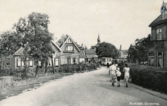 PB7578 Kijkje in de Dorpsweg, ca. 1950
