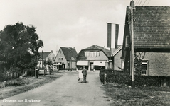 PB7638 Kijkje in de Middeldijk richting de Molendijk, ca. 1955