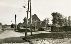 PB7656 Kijkje ter hoogte van de kruising van de Bosweg met de Langeweg, ca. 1950