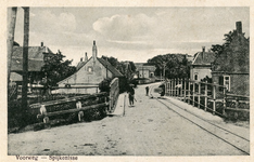 PB9003 De Eerste Heulbrug in de Voorweg, ca. 1925