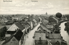 PB9040 Panorama over het Noordeinde vanaf de Molen. Links de garage van Henk de Hoog, ca. 1909