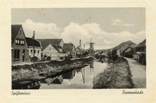 PB9147 Zicht op de Vierambachtenboezem en de Molenlaan, ca. 1935