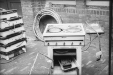 DIA00020 Inzamelen van beschadigde elektrische kooktoestellen; Februari 1953