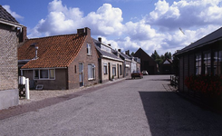 DIA00180 Woningen langs het Bleekveld; ca. 1993