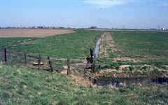 DIA00232 Het gebied rond de Bernisse voor de ontwikkeling tot recreatiegebied. Slaperdijk in de Polder Velgersdijk, ...