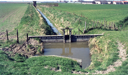 DIA00248 Het gebied rond de Bernisse voor de ontwikkeling tot recreatiegebied. Gemaal bij Simonshaven en ...