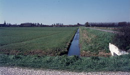 DIA00264 Het gebied rond de Bernisse voor de ontwikkeling tot recreatiegebied. De Krommedijk richting de Veerdam ter ...