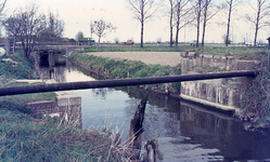 DIA00279 Het gebied rond de Bernisse voor de ontwikkeling tot recreatiegebied. De Bernisse ter hoogte van de Groene ...