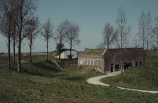 DIA02393 Bomvrije kazerne en remise op Bastion VII; ca. 1984