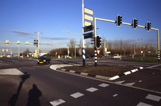 DIA02709 De kruising van de N57 (Dammenweg) en de Groene Kruisweg; ca. 1999