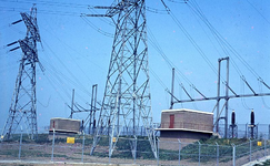 DIA15022 Hoogspanningskabels en Elektriciteitsstation; ca. 1985