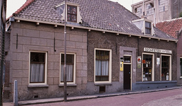 DIA15078 Kijkje in de Kerkstraat; ca. 1976