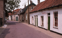 DIA15158 Woningen langs de Visserszijde; ca. 1976