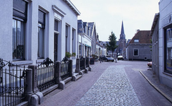 DIA15221 De Tolstraat en het Dorpsplein; ca. 1993
