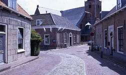 DIA15232 Het St. Anthonieplein, gezien vanaf de Kerkplein; ca. 1993